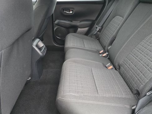 Used 2023 Honda HR-V LX image 11