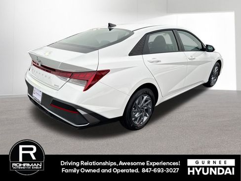 New 2026 Hyundai Elantra Blue image 9