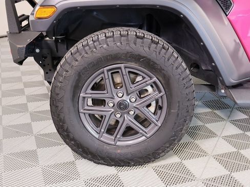 Used 2024 Jeep Wrangler Sport S image 17