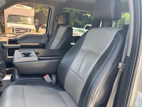 Used 2016 Ford F150 XLT RWD image 6