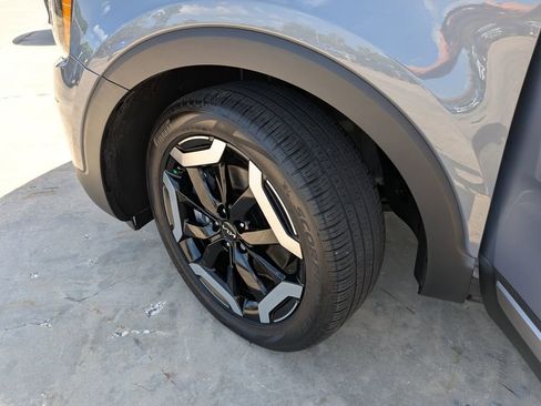 Certified 2023 Kia Telluride EX w/ EX Captain's Chair Package FWD image 37