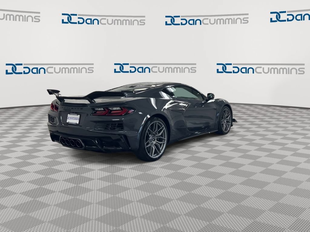 New 2027 Chevrolet Corvette Z06 RWD image 8