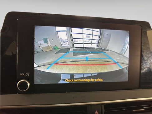 Used 2024 Toyota Prius XLE image 25