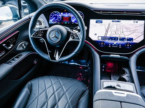 Certified 2023 Mercedes-Benz EQS 580 4MATIC Sedan image 14