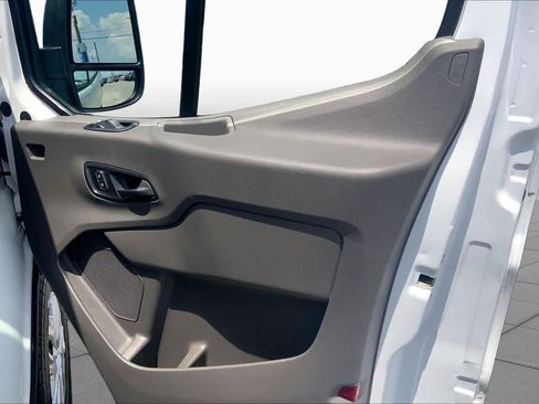 Certified 2025 Ford Transit 250 Low Roof w/ Exterior Upgrade Package RWD image 21