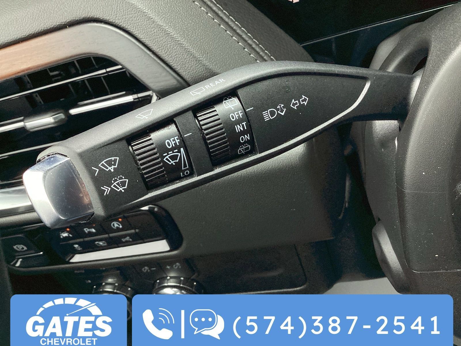 Used 2025 GMC Yukon XL Denali AWD/4WD image 33