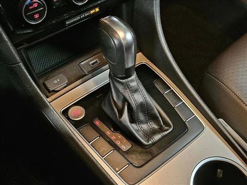 Used 2021 Volkswagen Passat 2.0T R-Line image 12