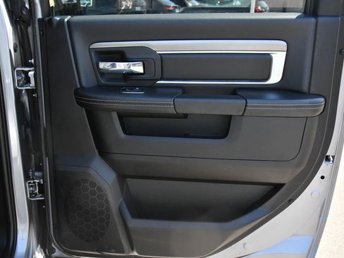 Used 2023 RAM 1500 Warlock AWD/4WD image 40