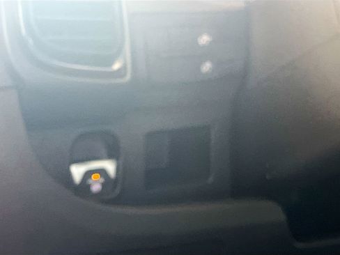 Used 2025 RAM ProMaster 2500 FWD image 10