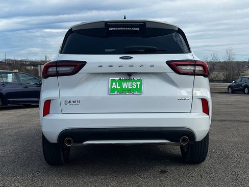 Used 2023 Ford Escape ST-Line image 6