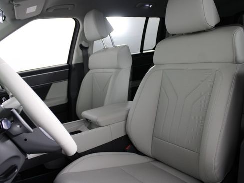 Certified 2026 Hyundai Santa Fe SEL FWD image 19