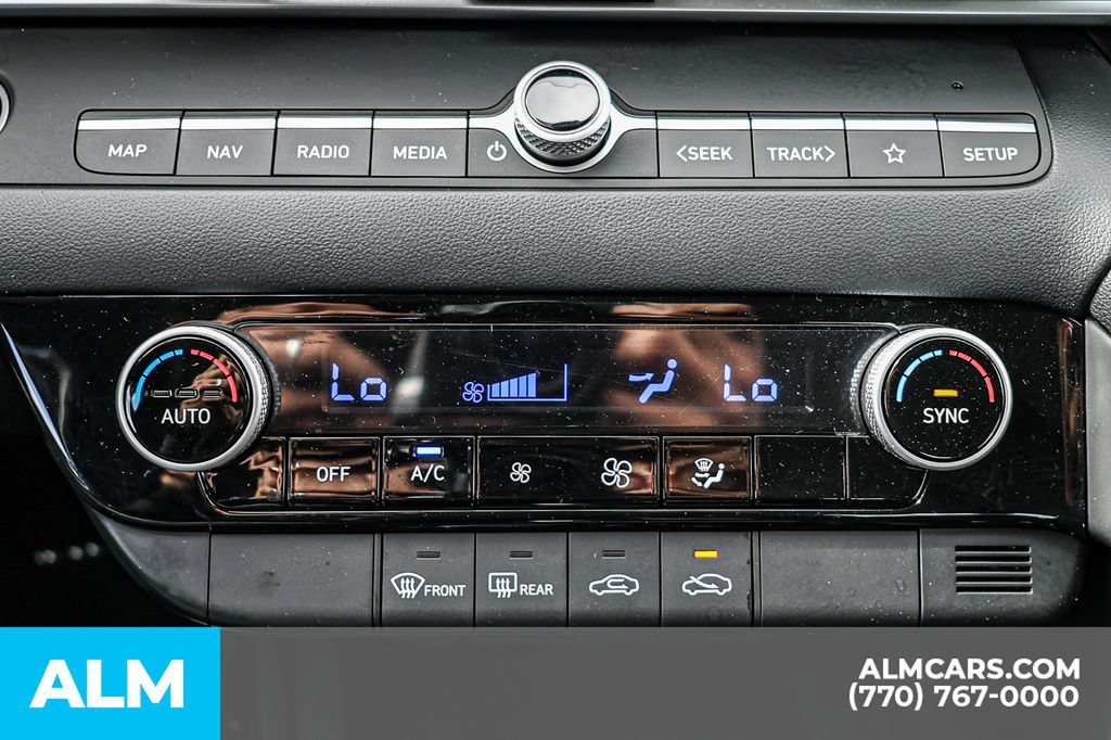 Used 2024 Hyundai Elantra SEL FWD image 37