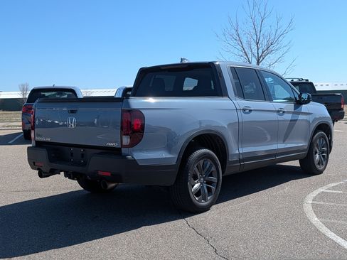 Used 2022 Honda Ridgeline Sport image 4