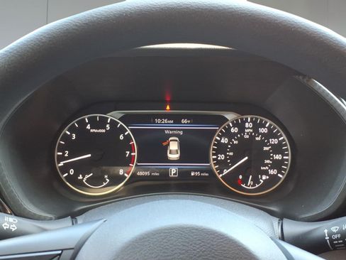 Used 2024 Nissan Sentra SV FWD image 14