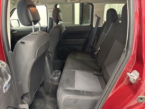 Used 2014 Jeep Patriot Latitude image 18