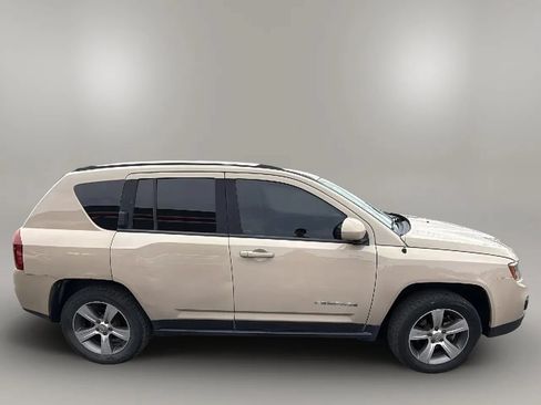 Used 2016 Jeep Compass High Altitude AWD/4WD image 4