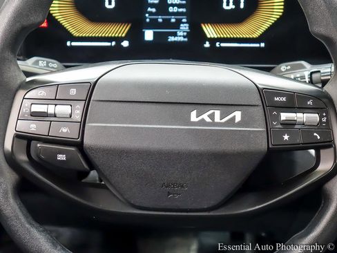 Used 2025 Kia K4 FWD image 18