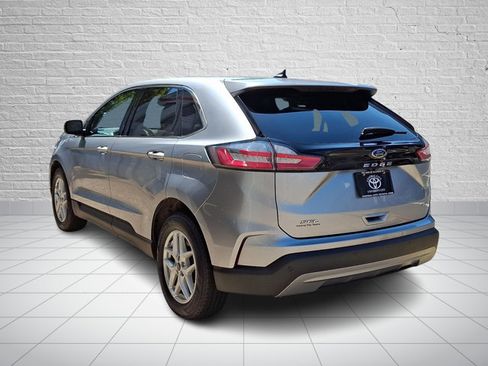 Used 2022 Ford Edge SEL w/ Convenience Package AWD/4WD image 4