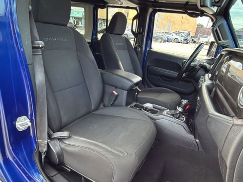 Used 2018 Jeep Wrangler Unlimited Sahara AWD/4WD image 42