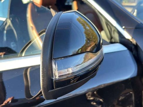 Used 2019 Mercedes-Benz C 300 4MATIC Cabriolet image 25