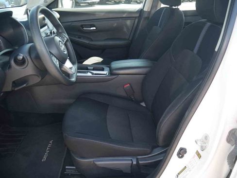 Used 2024 Nissan Sentra SV FWD image 22
