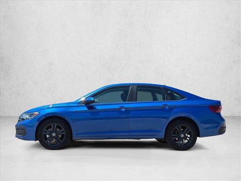 Used 2023 Volkswagen Jetta SE FWD image 6