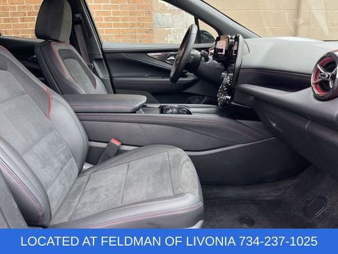 Certified 2025 Chevrolet Blazer EV RS image 26