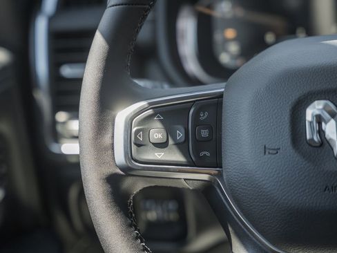 New 2026 RAM 2500 Laramie AWD/4WD image 35