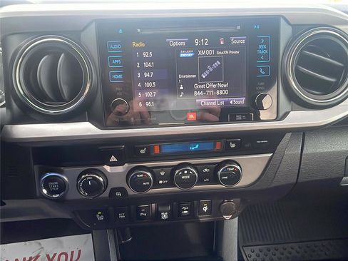 Used 2019 Toyota Tacoma Limited image 27