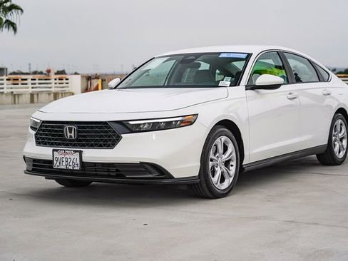 Used 2025 Honda Accord LX image 7
