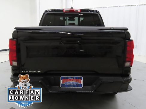 Used 2024 Chevrolet Colorado Z71 w/ Z71 Convenience Package 2 image 4