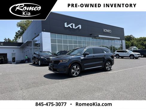 Certified 2023 Kia Sorento EX AWD/4WD image 1