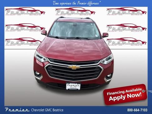 Used 2019 Chevrolet Traverse LT w/ LT Premium Package FWD image 9