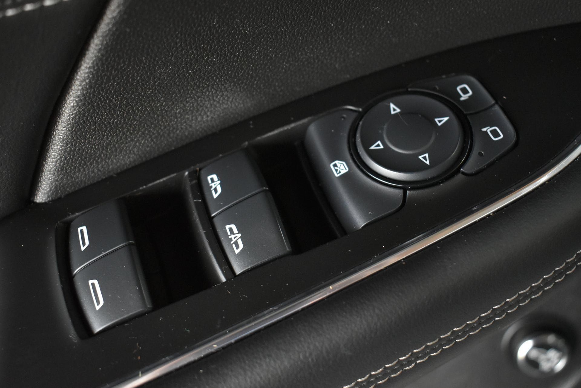 Used 2023 Buick Envision Preferred AWD/4WD image 12