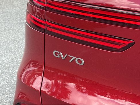 New 2026 Genesis GV70 2.5T Advanced image 26