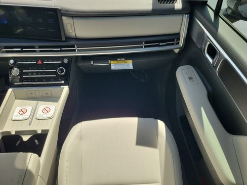 New 2026 Hyundai Santa Fe SE FWD image 8