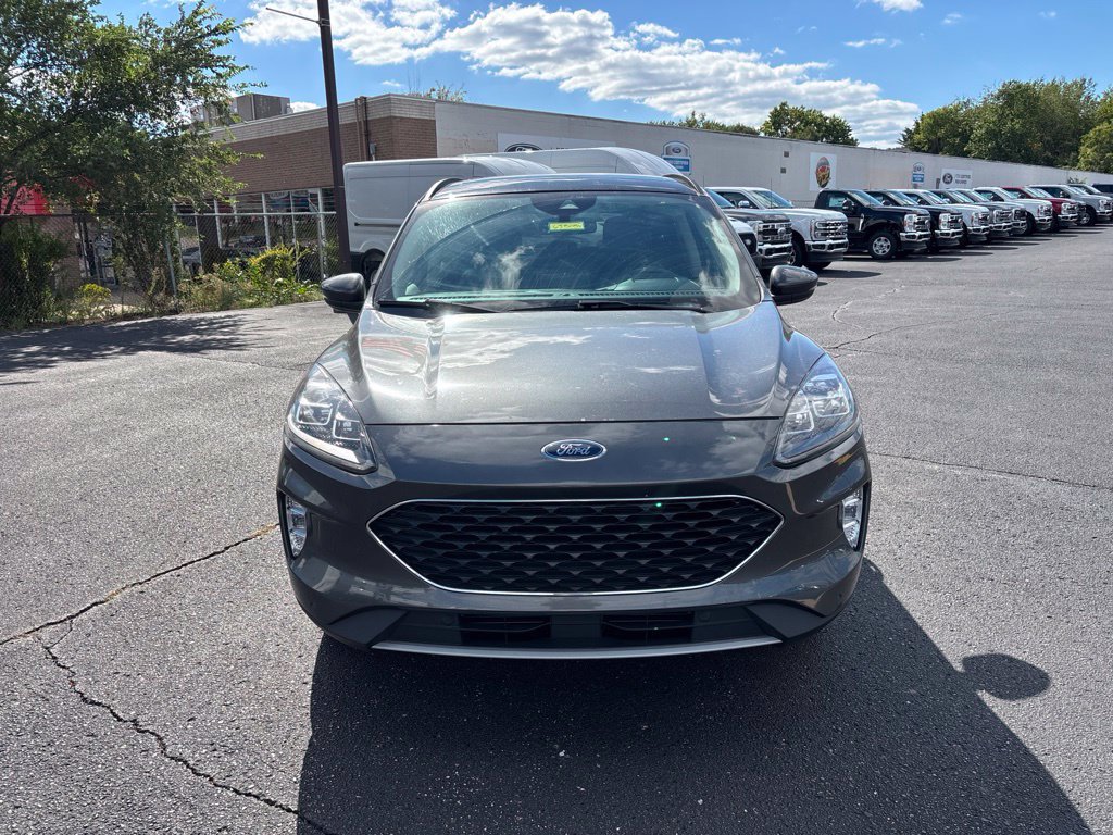 Used 2020 Ford Escape Titanium AWD/4WD image 2