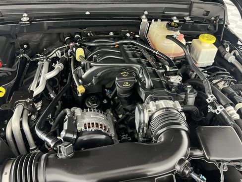 Certified 2022 Jeep Gladiator Overland w/ Popular Equipment Package image 33