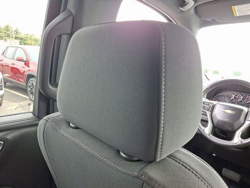 Used 2021 Chevrolet Suburban LS image 14