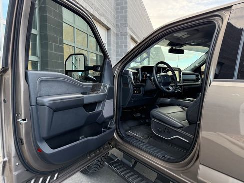 Used 2023 Ford F350 Lariat w/ Black Appearance Package image 30