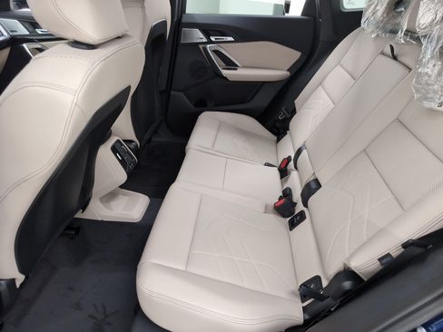 Used 2025 BMW X1 xDrive28i w/ Convenience Package AWD/4WD image 13