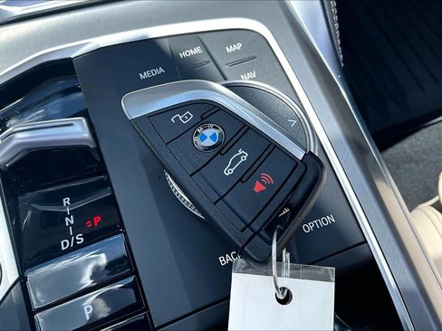Used 2026 BMW M440i Convertible w/ Premium Package RWD image 15