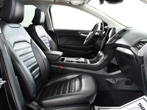 Used 2024 Ford Edge SEL w/ Convenience Package image 10