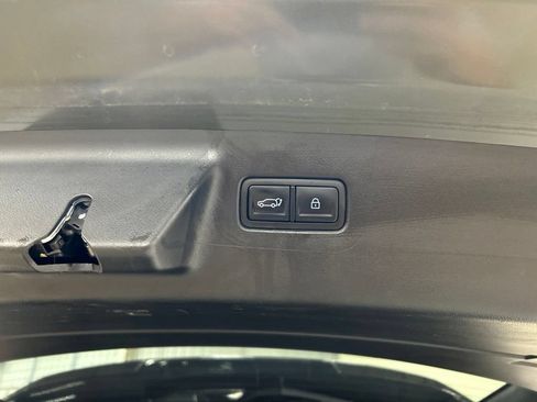 Used 2024 Hyundai Santa Fe Limited AWD/4WD image 33