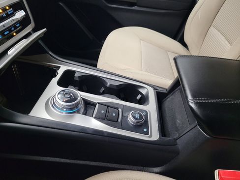 Used 2023 Ford Explorer 4WD image 26