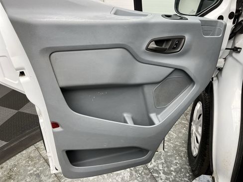 Used 2016 Ford Transit 250 130 Low Roof w/ Exterior Upgrade Package image 6