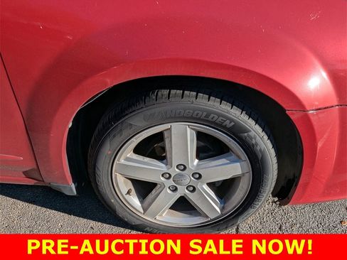 Used 2013 Dodge Avenger SE image 19