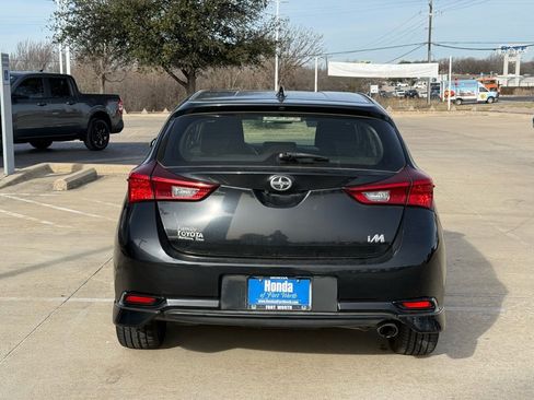 Used 2016 Scion iM image 4