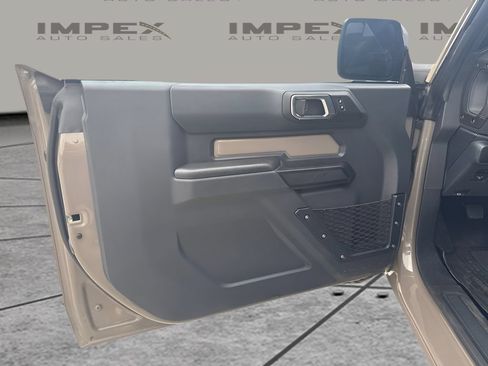 Used 2025 Ford Bronco 2-Door AWD/4WD image 17