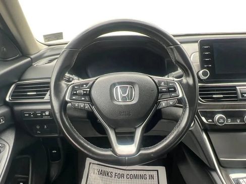 Used 2018 Honda Accord Touring image 12